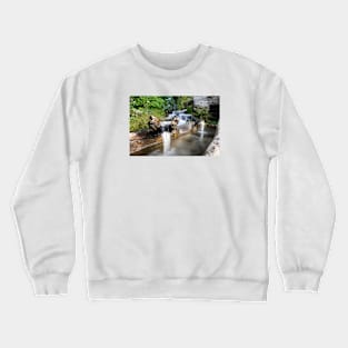 Flowing water / Swiss Artwork Photography Crewneck Sweatshirt